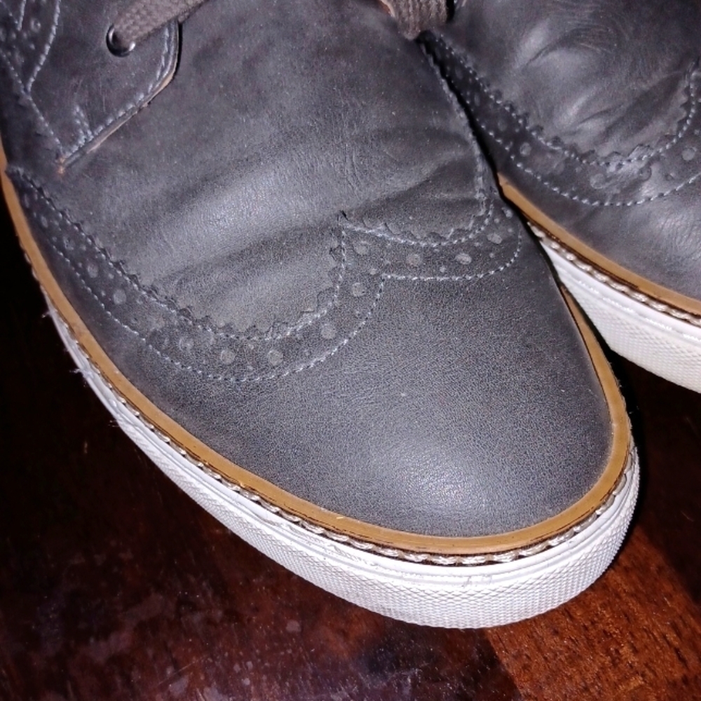 𝅺JEFFREY TYLER Grey Wing Tip Sneakers, 12
